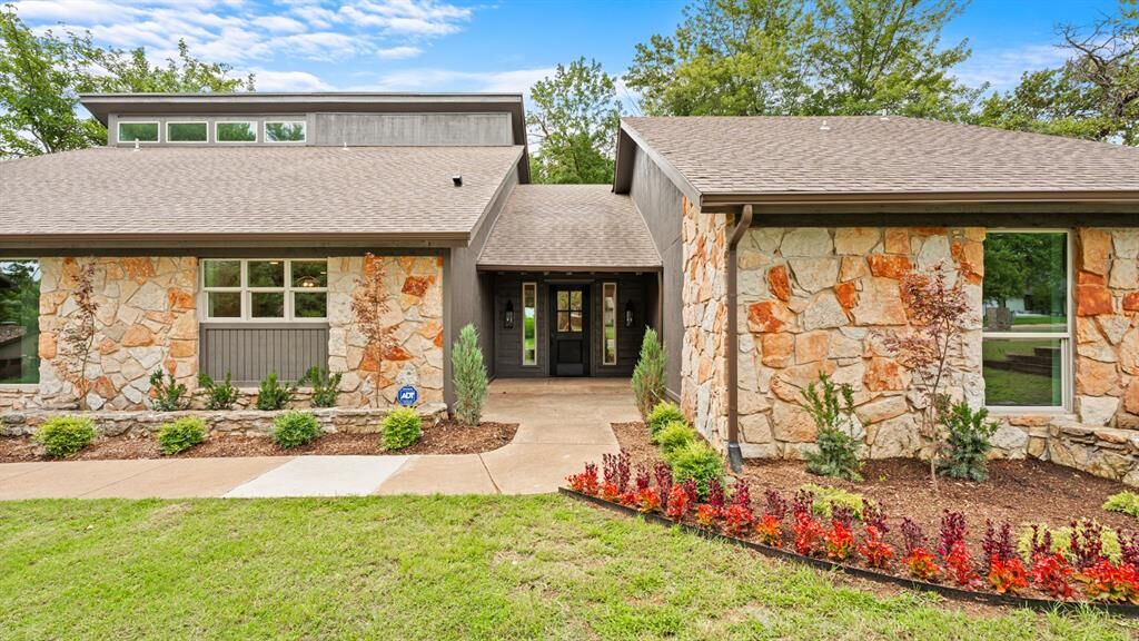 Property Photo: 1708 Bunting Lane OK 73034