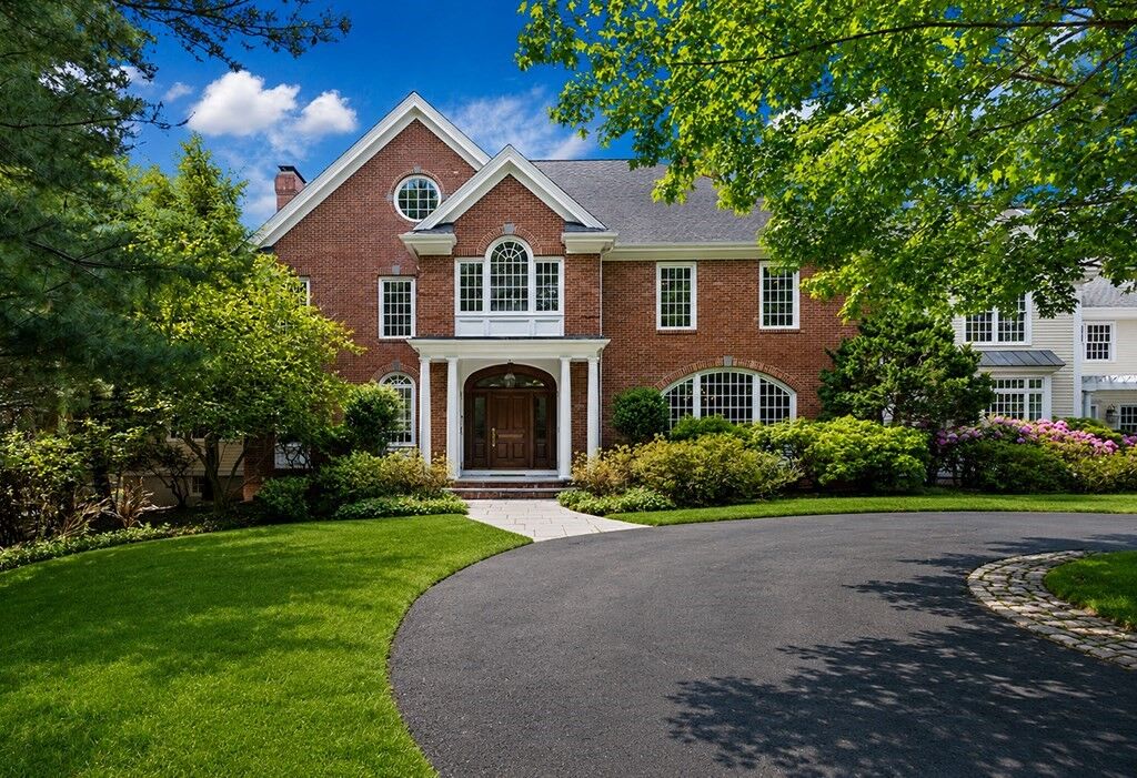 Property Photo:  20 Longmeadow Drive  MA 02090 