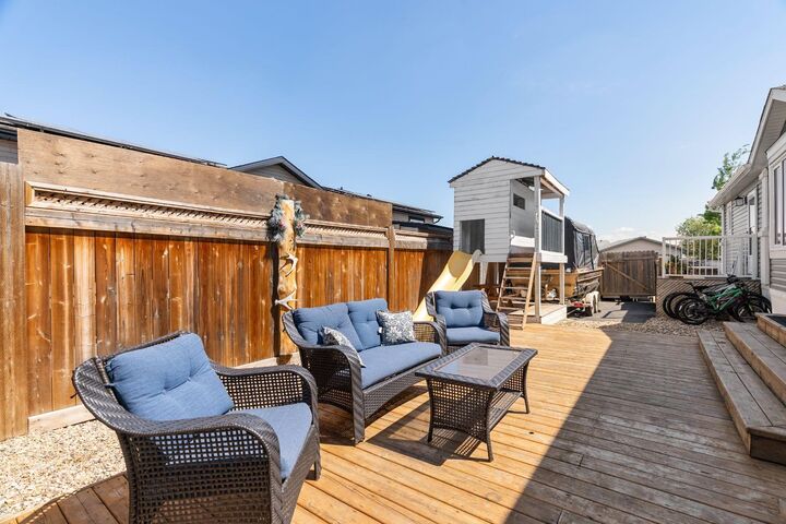 Property Photo:  373 McKinlay Crescent  AB T9K 2N1 