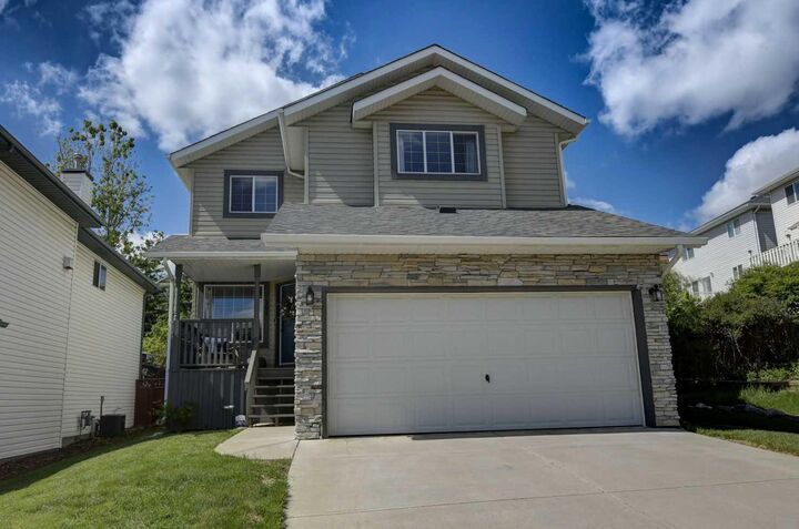 Property Photo: 194 Arbour Stone Rise NW AB T3G 4N4