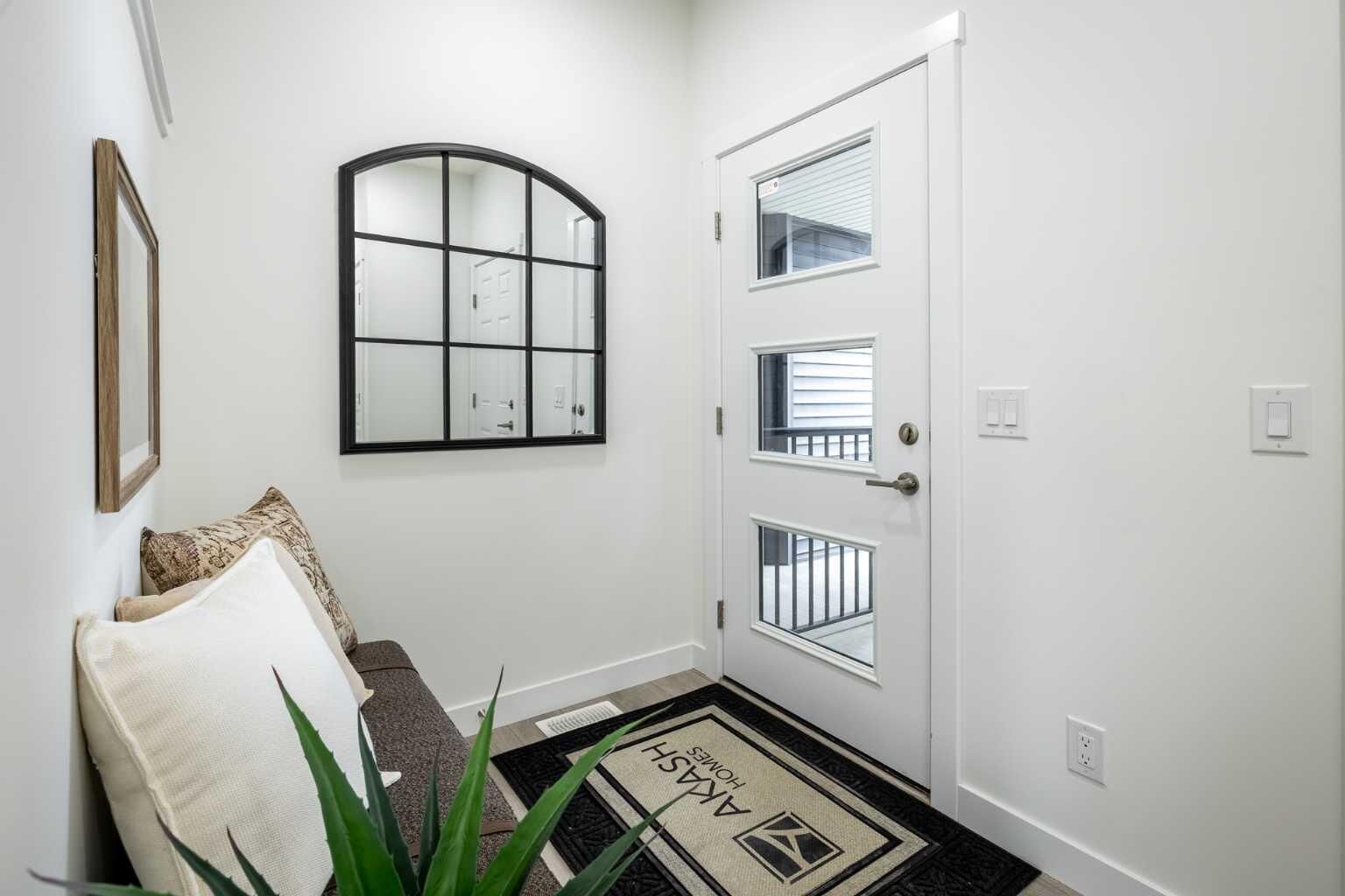 Property Photo:  11 Heritage Point  AB T4C 0L3 
