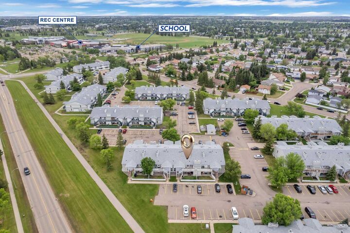 Property Photo: 2703 79 Street 164 AB T6K 3Z6