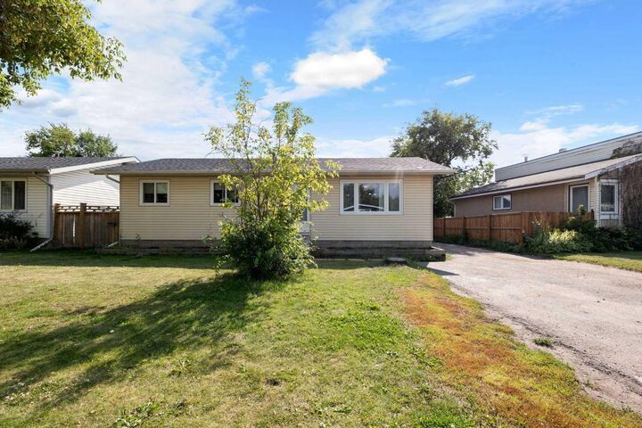 Property Photo:  105 Hill Drive  AB T9H 2B4 