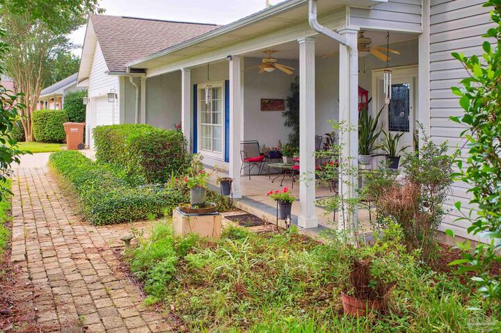 Property Photo:  1335 Tour Dr  FL 32563 