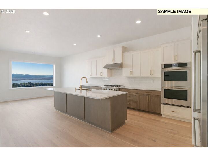 Property Photo: 670 N Y St WA 98671