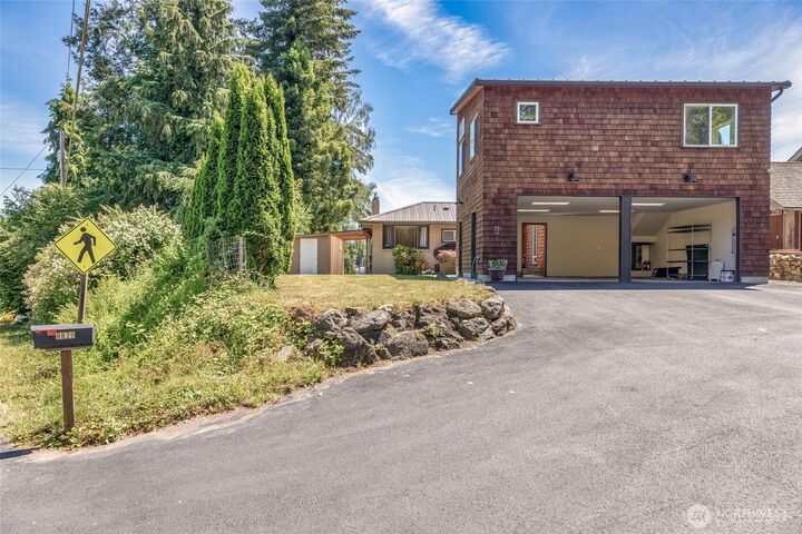 Property Photo:  8829 SW Quartermaster Drive  WA 98070 