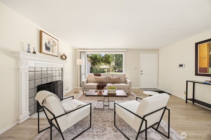 Property Photo:  7825  189th Place SW  WA 98026 