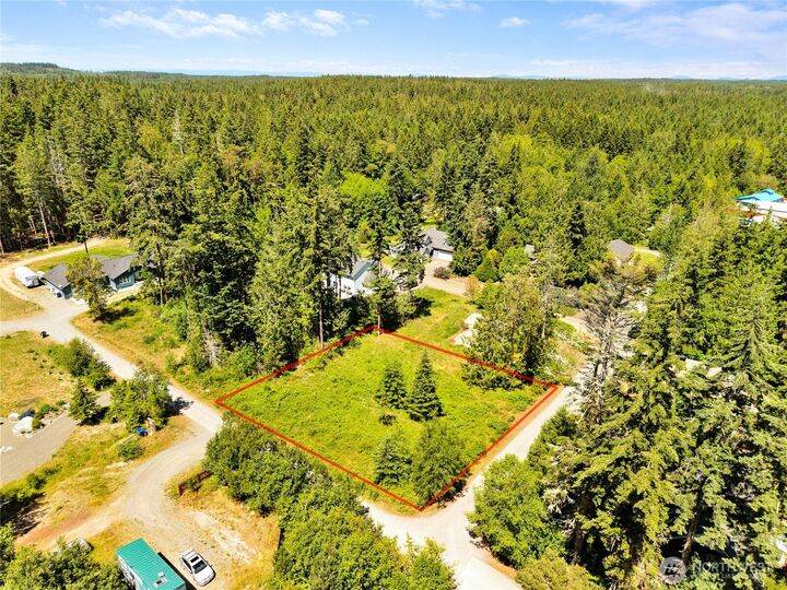 Property Photo:  31  Pebble Lane  WA 98368 