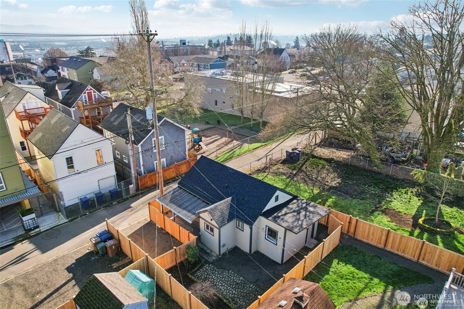 Property Photo:  1213 S J Street  WA 98405 