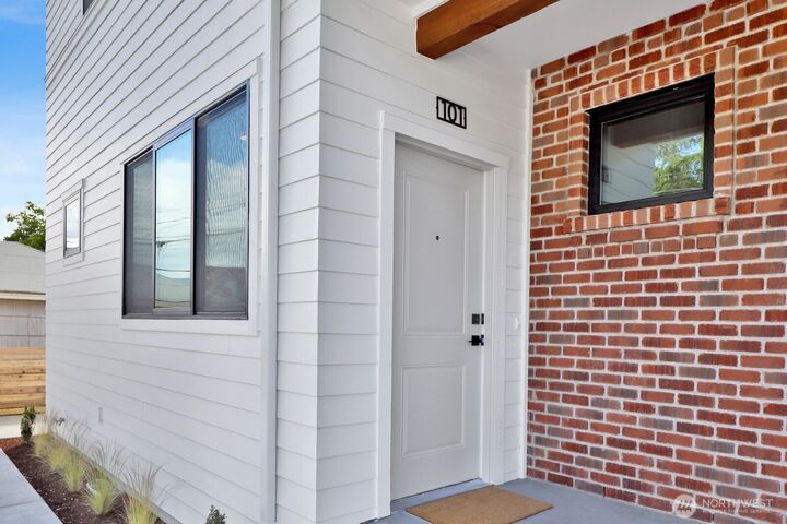 Property Photo: 105 S 8th Street 101 WA 98264