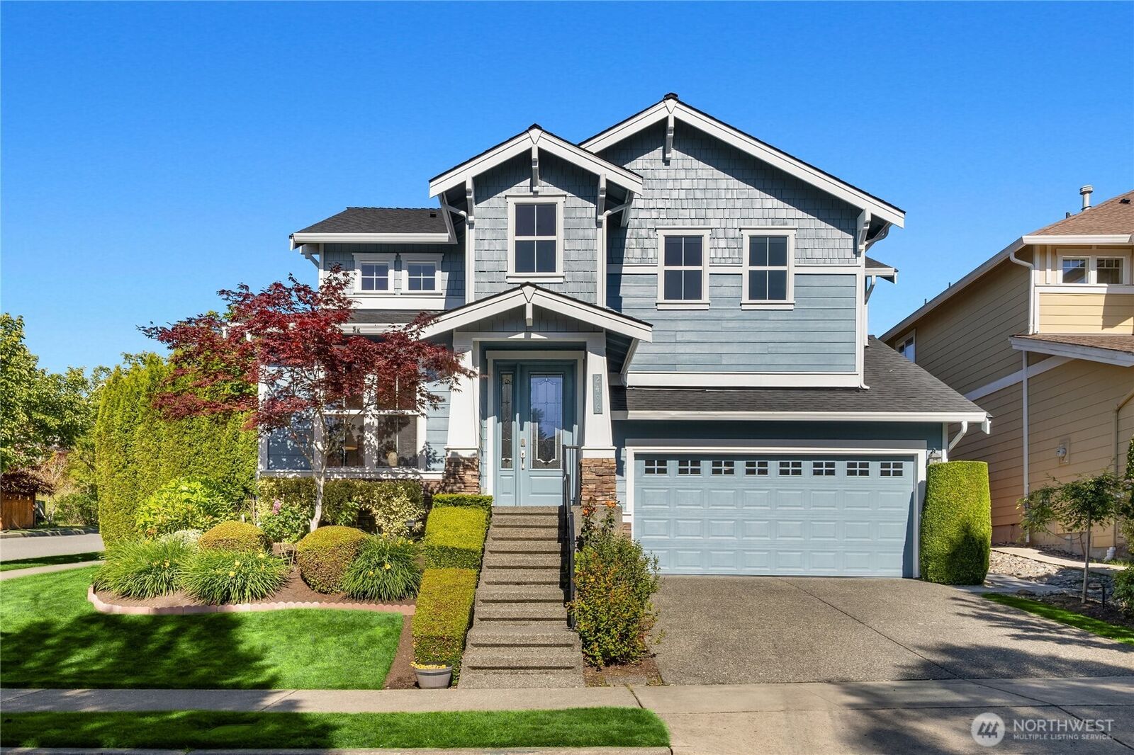 Property Photo:  2496  33rd Avenue NE  WA 98029 