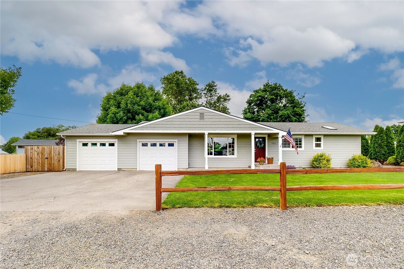 Property Photo: 1625 Reser Road WA 99362