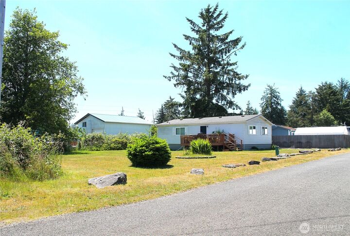 Property Photo: 279 W Oregon Avenue WA 98595