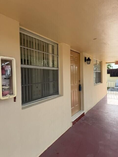 Property Photo: 3651 SW 60th Terrace 3 FL 33314