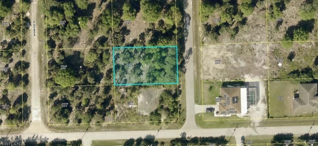 Property Photo:  5903 Sara Avenue N  FL 33971 
