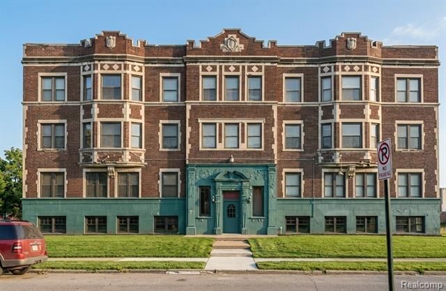 Property Photo:  3295 Rochester Street 3  MI 48206 
