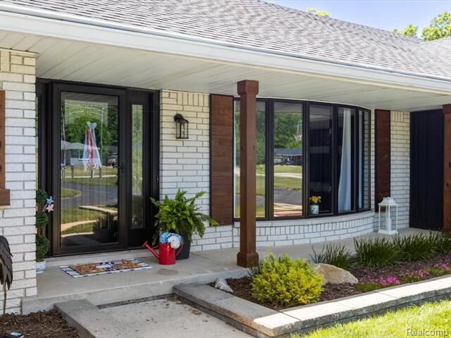 Property Photo: 4405 North River Road MI 48059