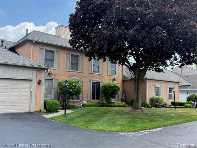 Property Photo: 33374 Jefferson Avenue MI 48082