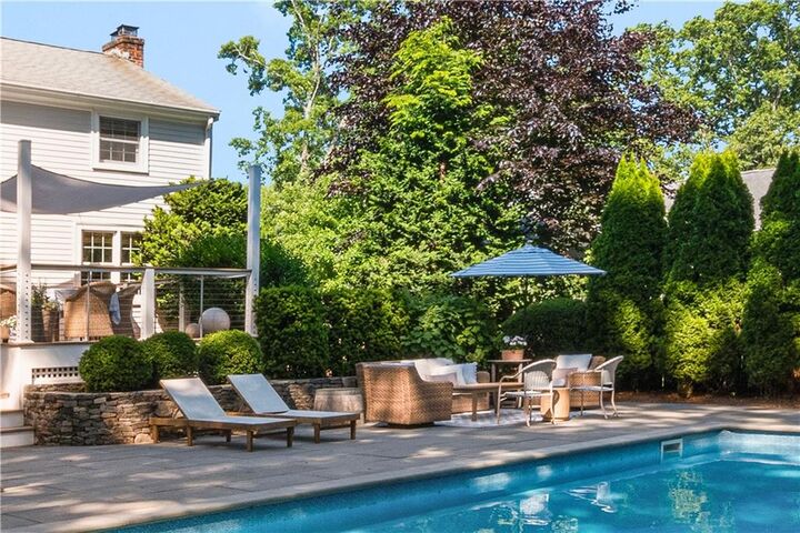 Property Photo:  3 Oak Manor Drive  RI 02806 