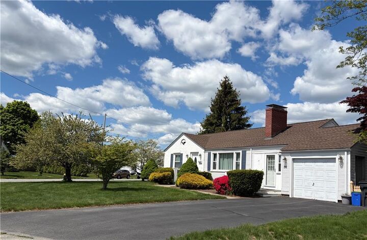 Property Photo:  52 Elm Drive  RI 02920 