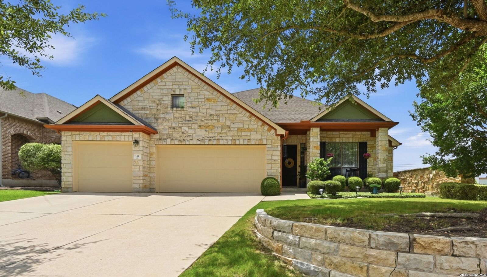 Property Photo: 114 Drury Ln TX 78737