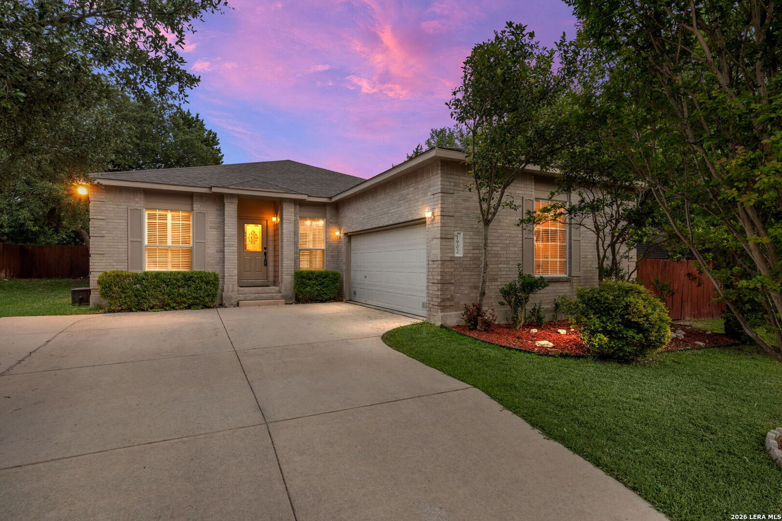 Property Photo: 1902 Sunderidge TX 78260