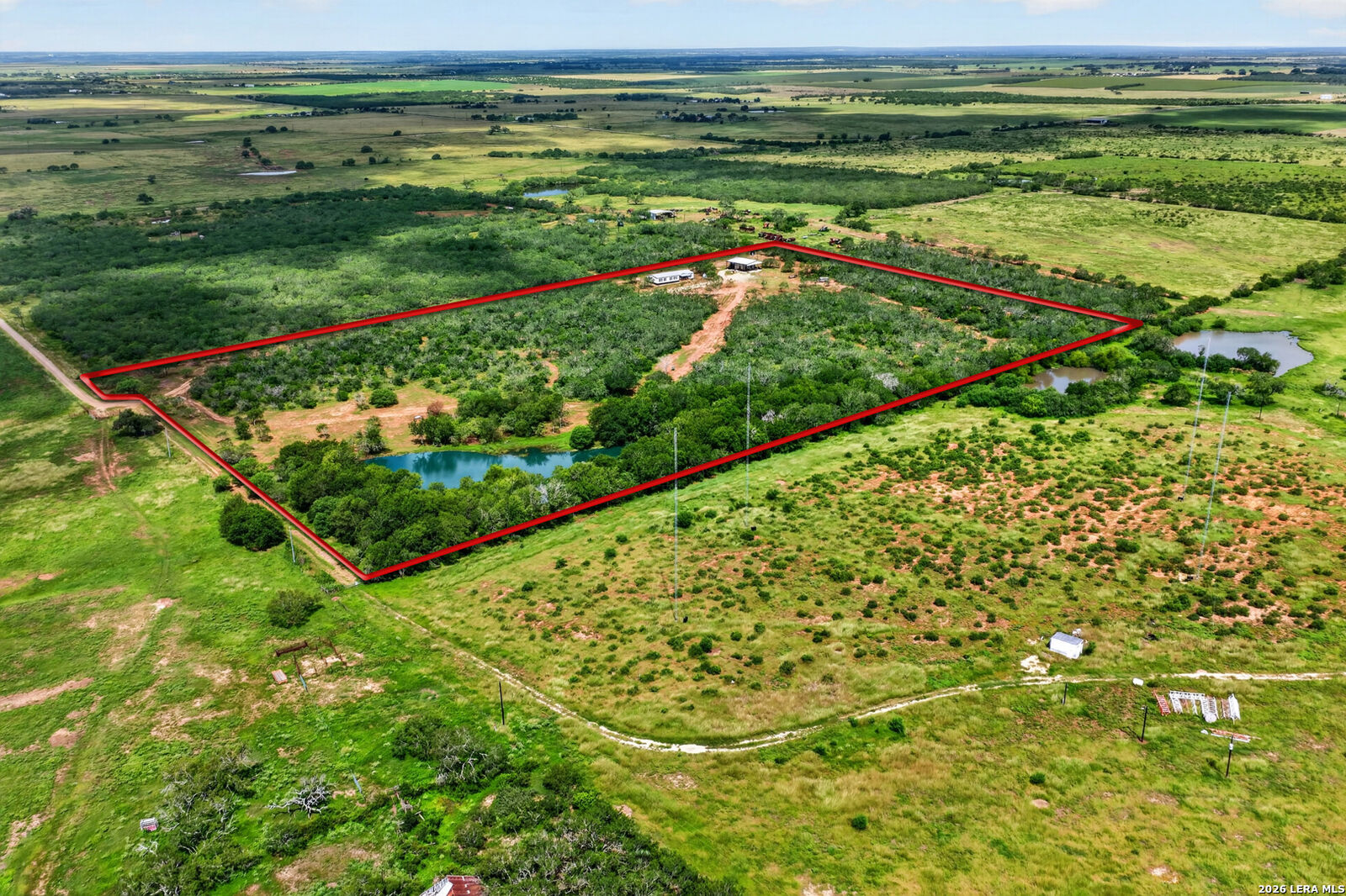 Property Photo: 622 County Road 460 TX 78160
