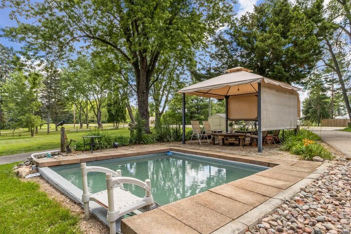 Property Photo: 10328 W State Road 81 WI 53511
