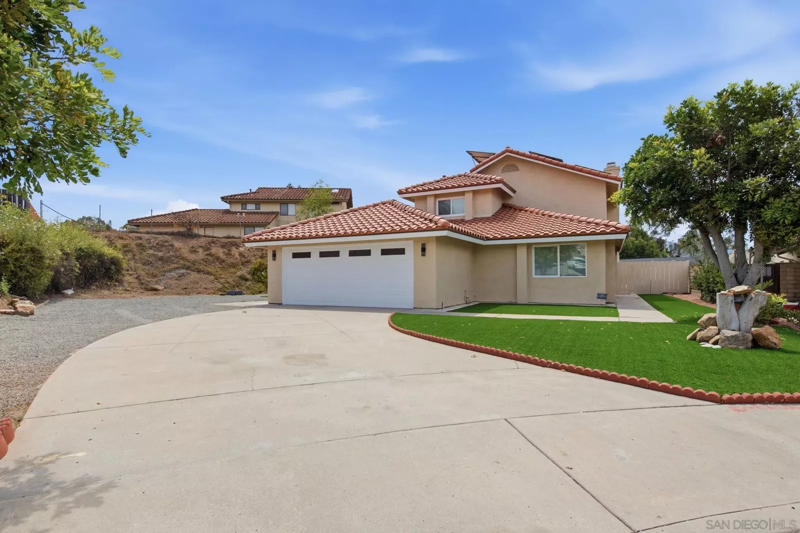 Property Photo: 4153 Golden Star Ct CA 91941