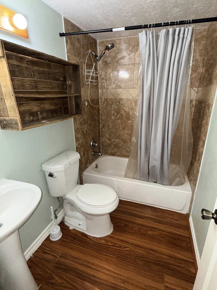Property Photo:  415 Liston Rd  TX 77662 