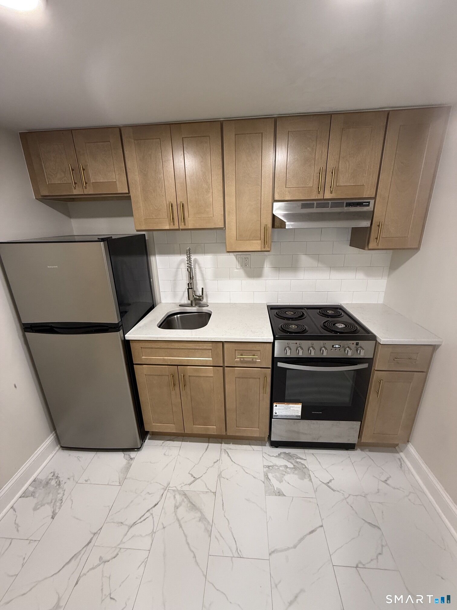 Property Photo:  18-Unit D Cherry Street  CT 06460 