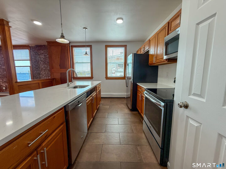 Property Photo:  18 Bank Street  CT 06320 