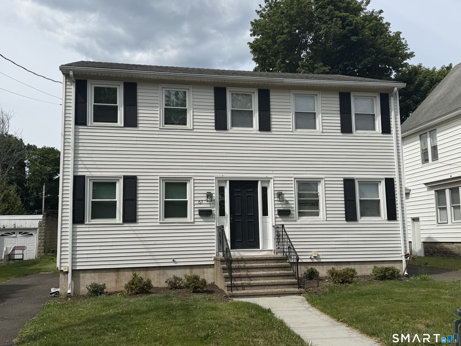 Property Photo: 61 Park Circle CT 06460