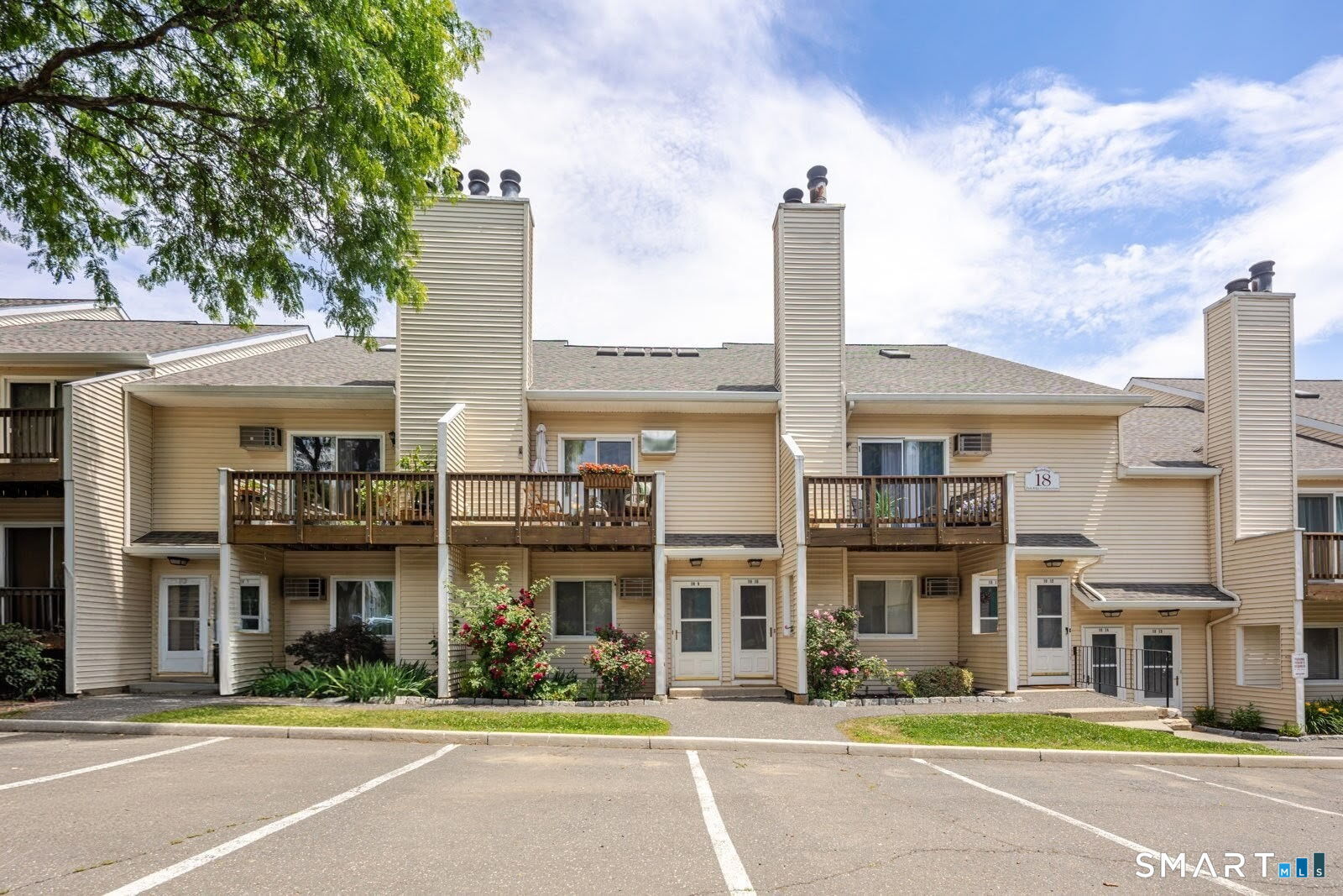 Property Photo:  8 Rose Lane 18-10  CT 06811 