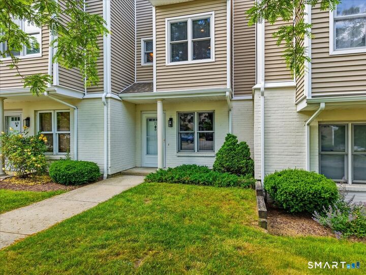 Property Photo:  71 Cobblestone Drive 71  CT 06340 