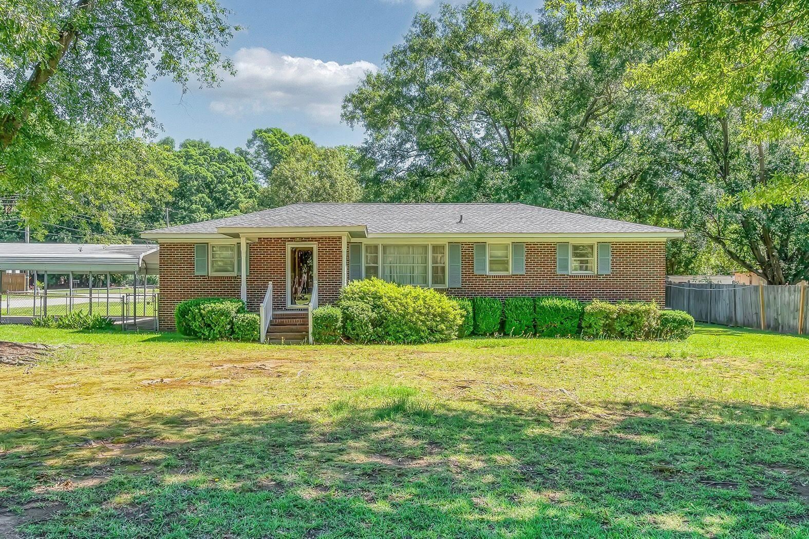 Property Photo:  2899 Stone Station Road  SC 29376 