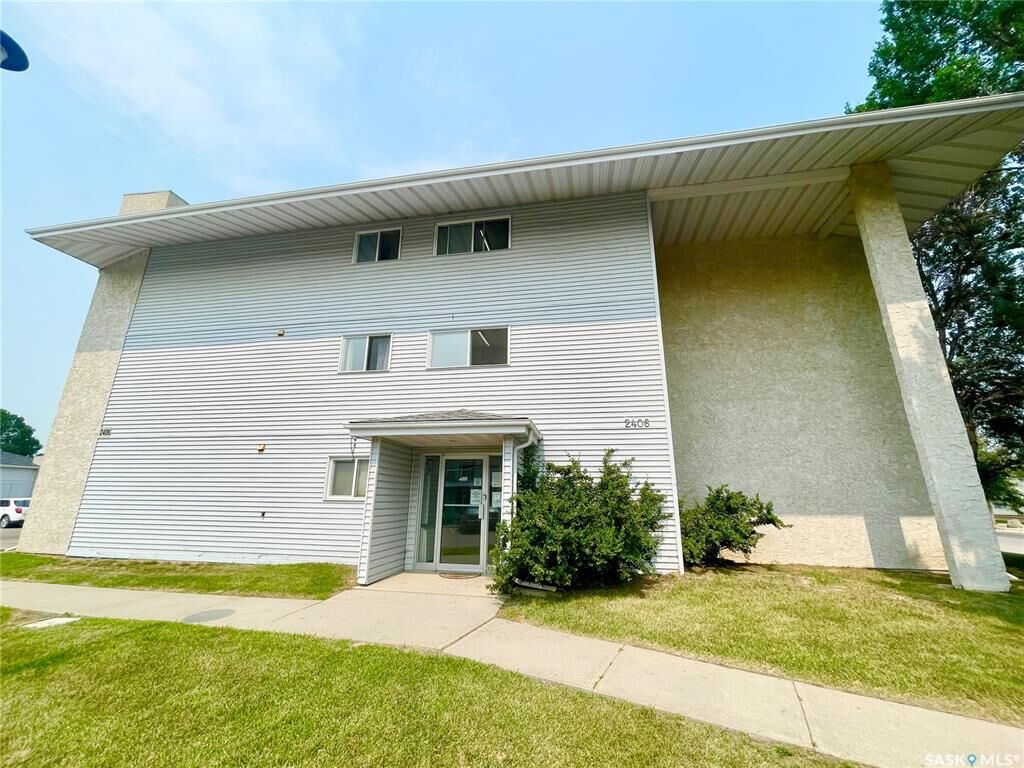 Property Photo: 2406 Heseltine Road 505 SK S4V 1N9