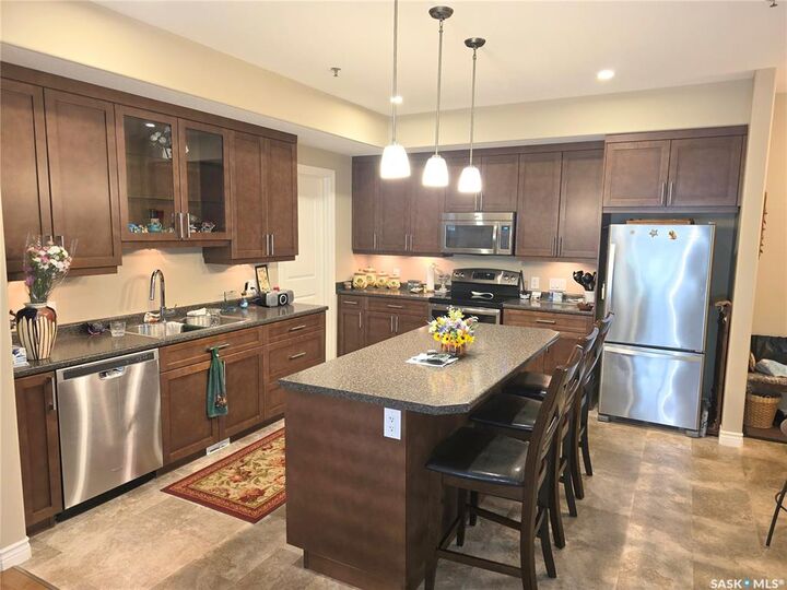 Property Photo:  510 4th Avenue 203  SK S0K 3R0 