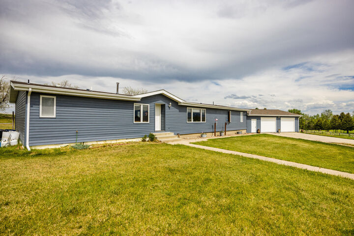Property Photo: 1 Pleasant View Lane WY 82801