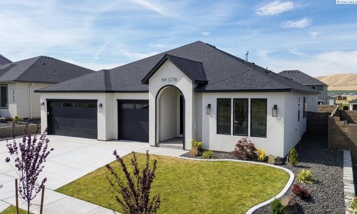 Property Photo: 3776 Boxberger St WA 99352