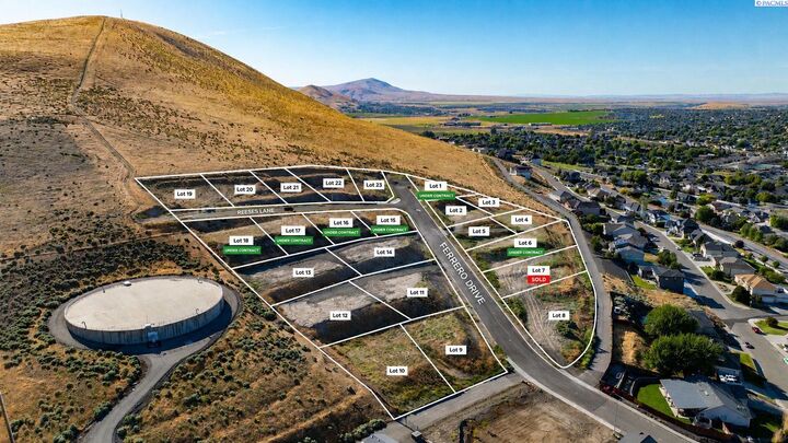 Property Photo:  4769 Ferrero Drive Lot10  WA 99353 