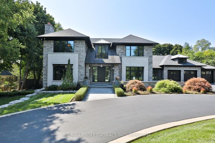 262 Maple Grove Drive — photo 1