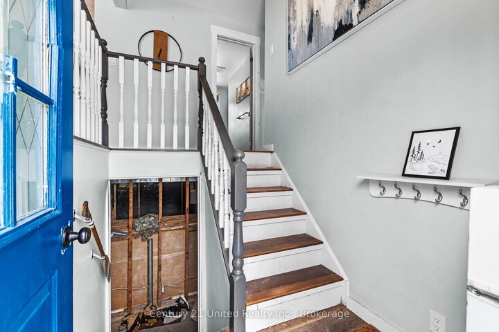 Property Photo: 2234 McCrackens Landing Road ON K0L 2H0