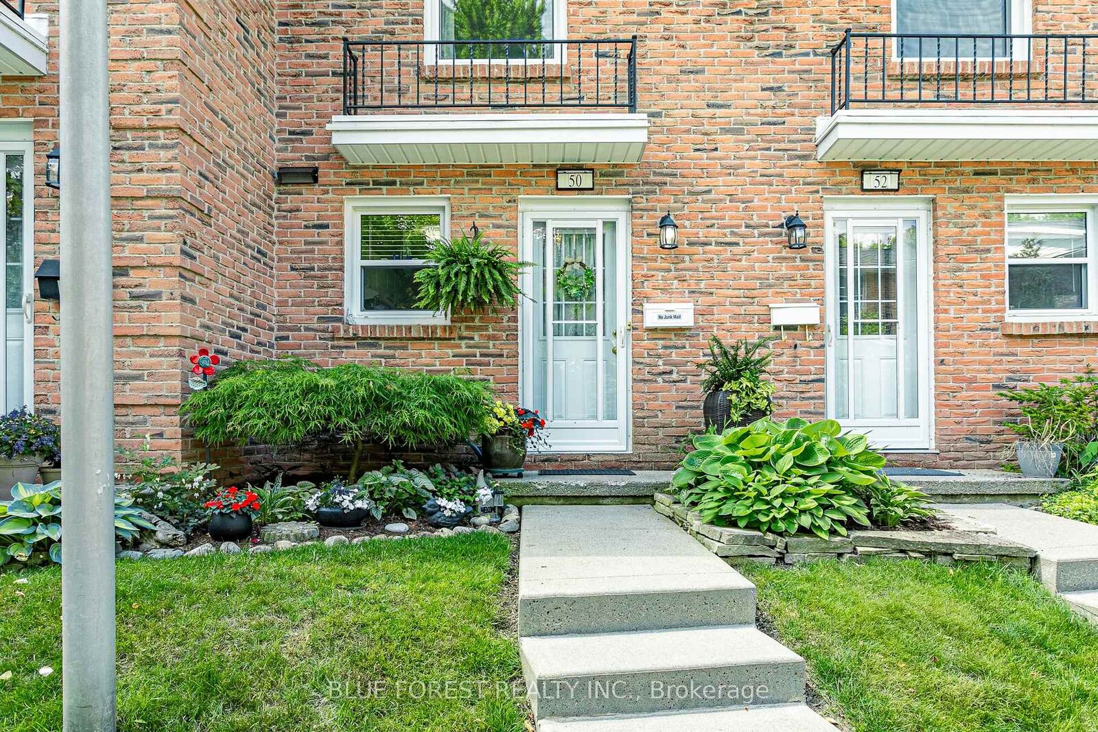 Property Photo: 1385 Commissioners Road W 50 ON N6K 1E2