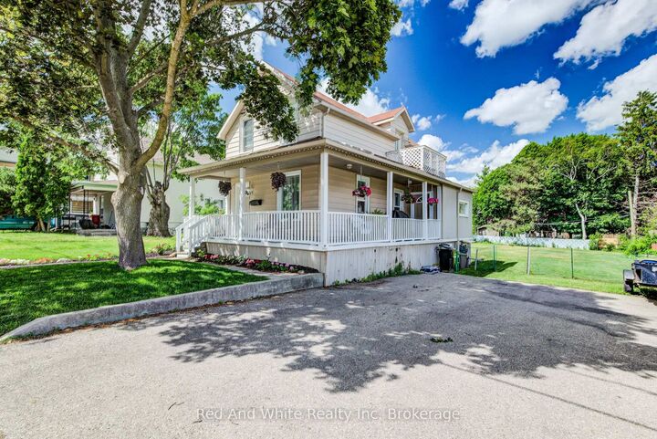 Property Photo: 841 Duke Street ON N3H 3T8