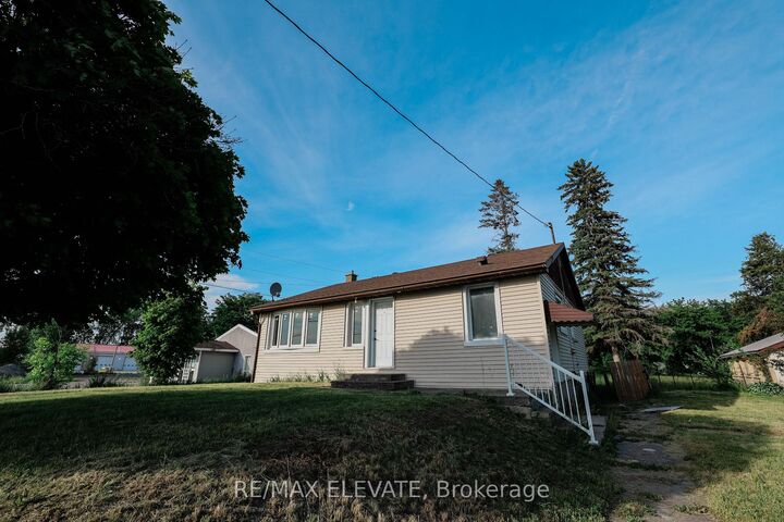 106 Whites Road — photo 1