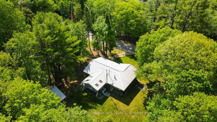 Property Photo: 171 Sunnyside Street ON K0M 1S0