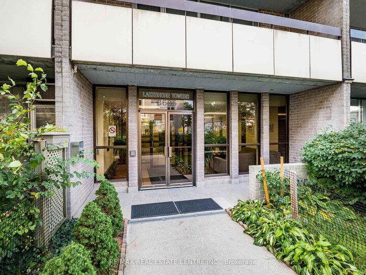 Property Photo:  3625 Lake Shore Boulevard W 407  ON M8W 4W2 