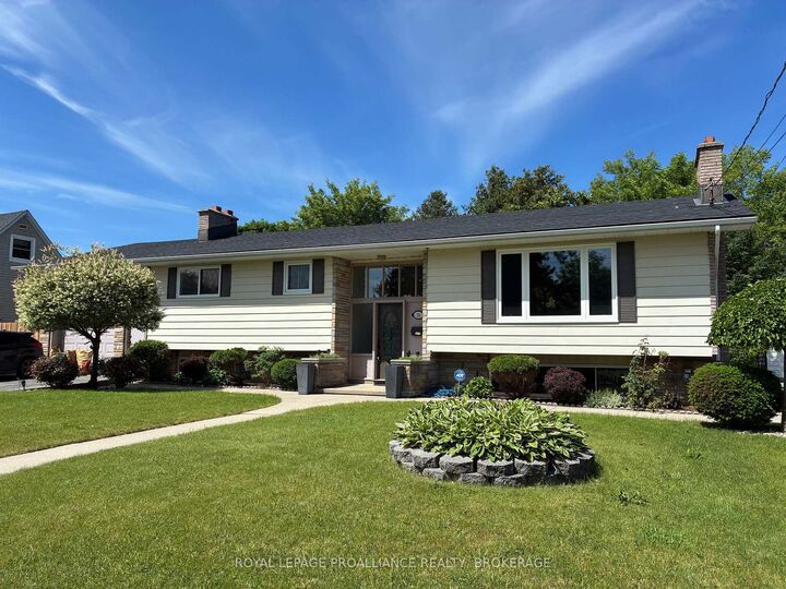 14 Baker Street — photo 1