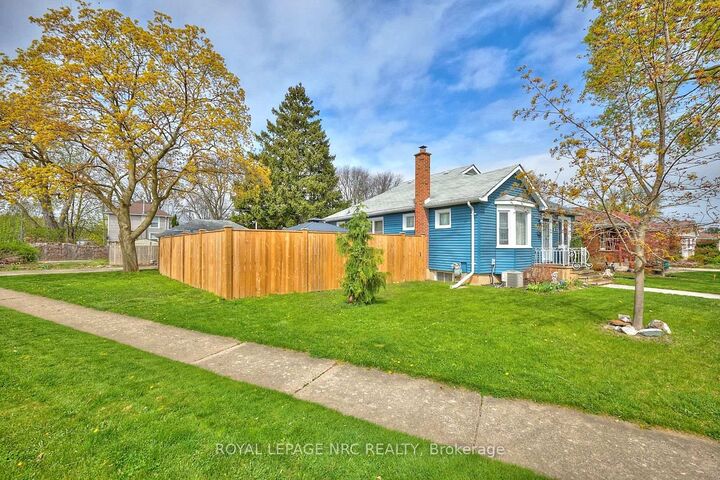 Property Photo:  1 Thorndale Avenue  ON L2R 6A2 